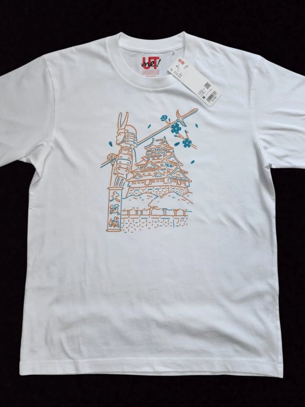 NWT UNIQLO UT Unisex Cotton T-Shirt Japan Osaka Castle Limited Edition Size S